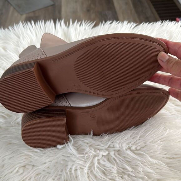 SERRA Tan Ankle Boots Size 7 - Picture 5 of 9